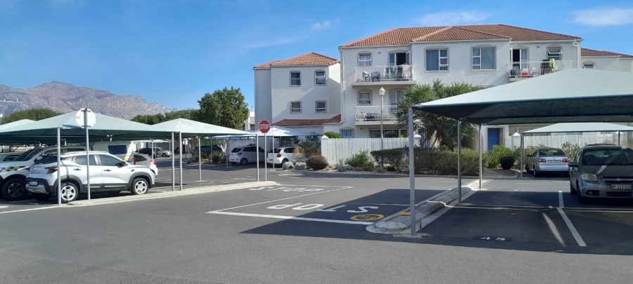 To Let 3 Bedroom Property for Rent in Whispering Pines Western Cape